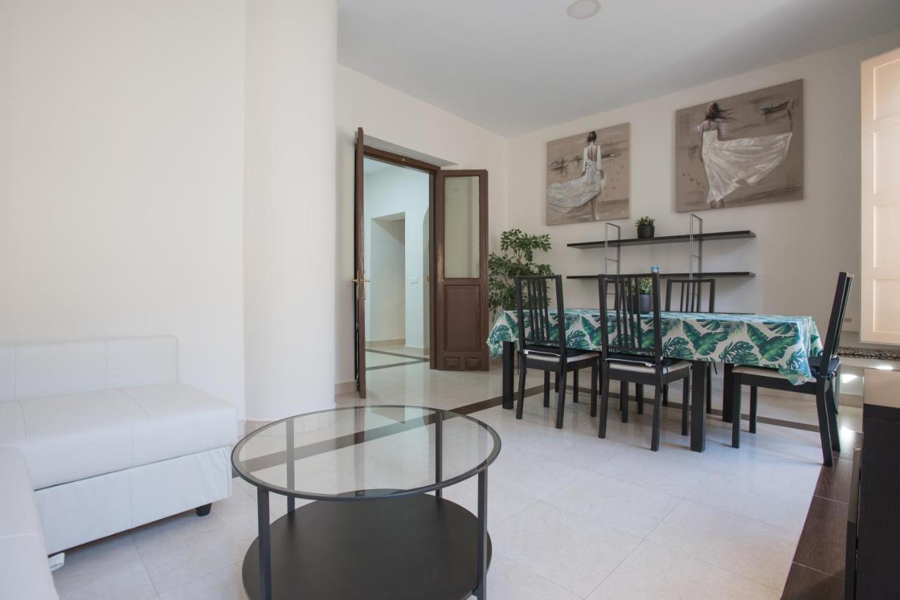 Carreteria 73 Malaga Center Apartment Exterior photo