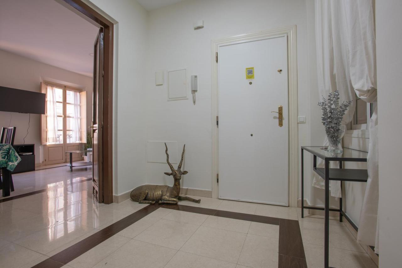 Carreteria 73 Malaga Center Apartment Exterior photo