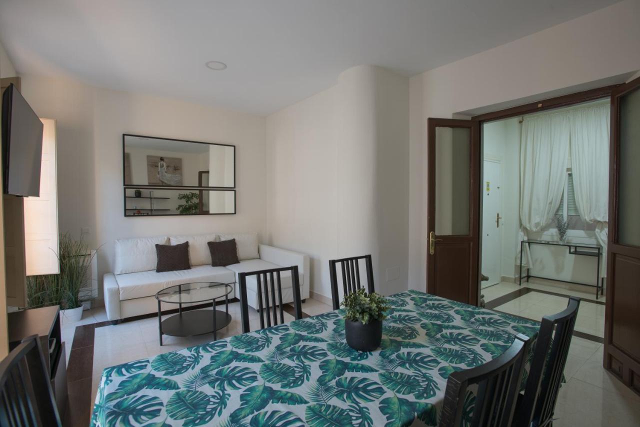 Carreteria 73 Malaga Center Apartment Exterior photo