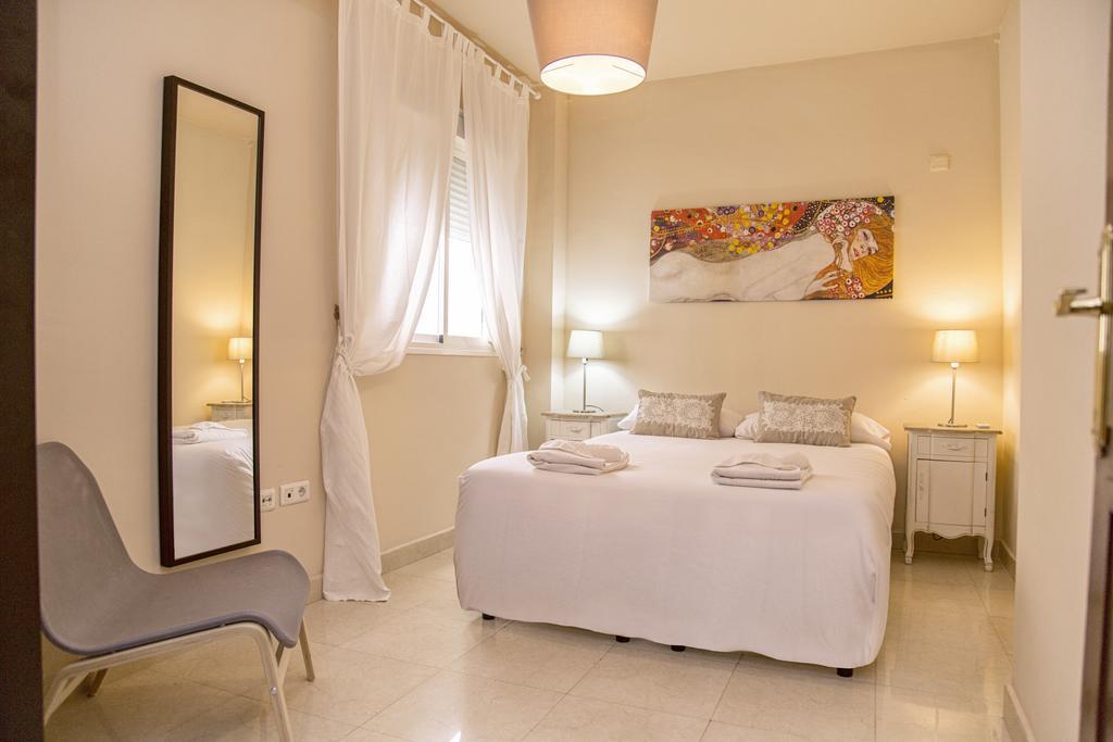 Carreteria 73 Malaga Center Apartment Exterior photo