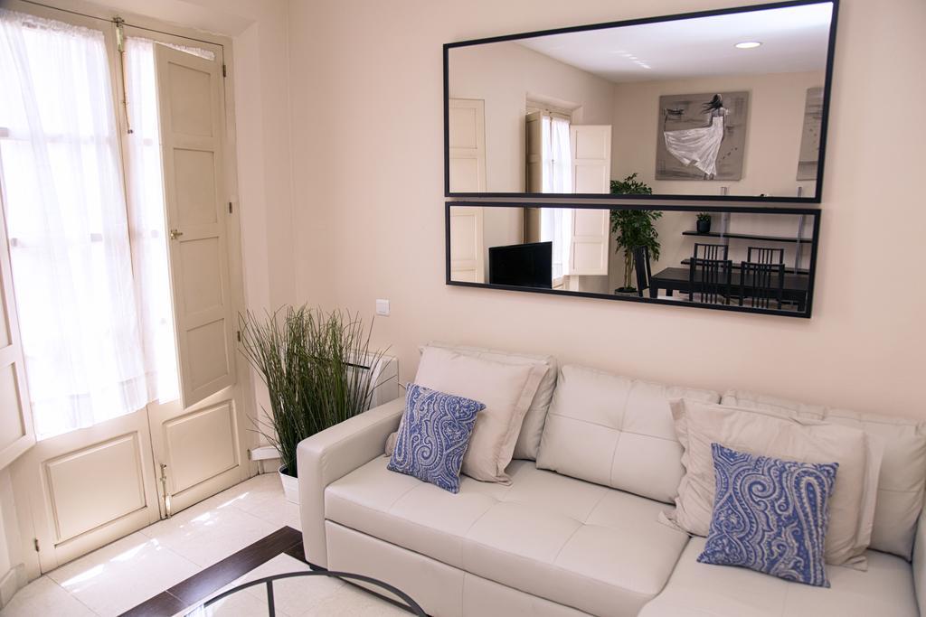 Carreteria 73 Malaga Center Apartment Exterior photo